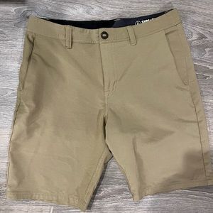 STATIC SURF N' TURF HYBRID SHORTS - KHAKI